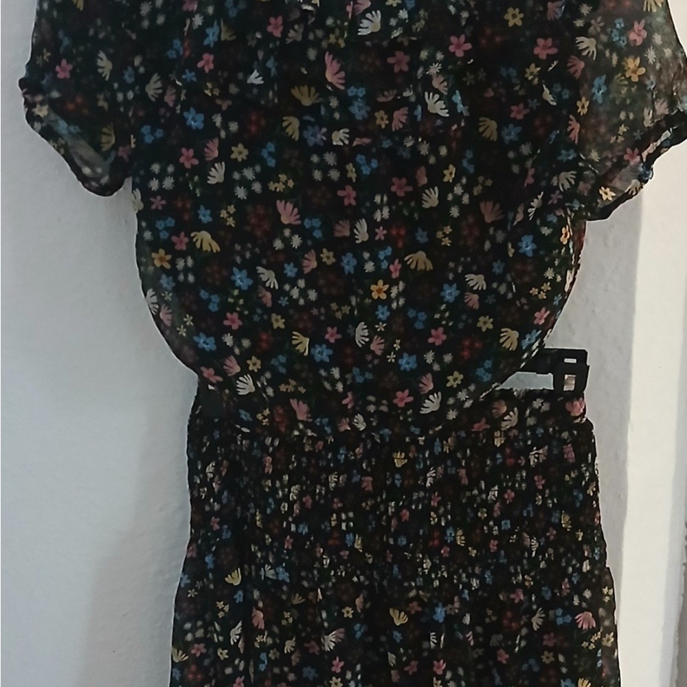 Girls Madden Girl Blouse/ Skirt Set
Size M